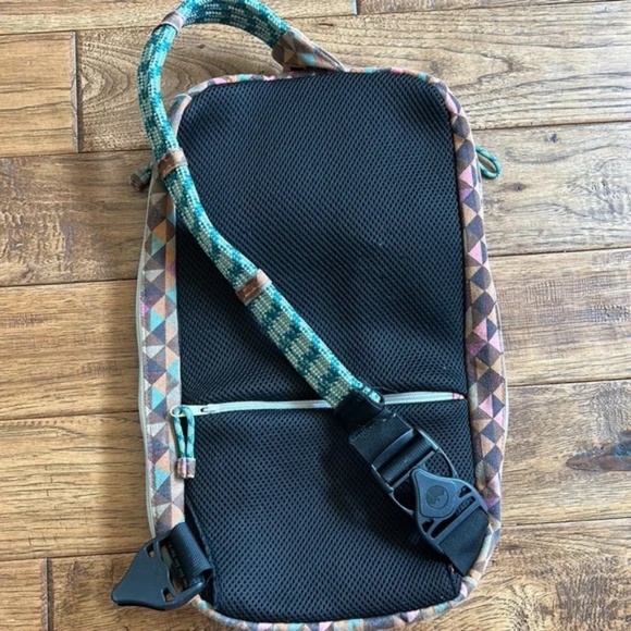 Kavu Switch Slinger Rope Bag Sling Pack Crossbody Strap 100% Cotton Canvas - Picture 3 of 11